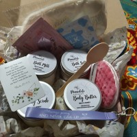 Gift Hamper - Medium Pamper 